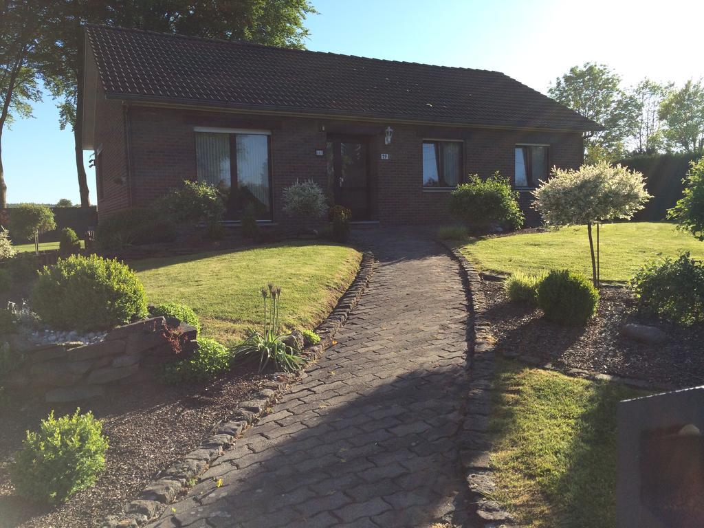 Villa Eifelhaus Emmels St. Vith Habitación foto